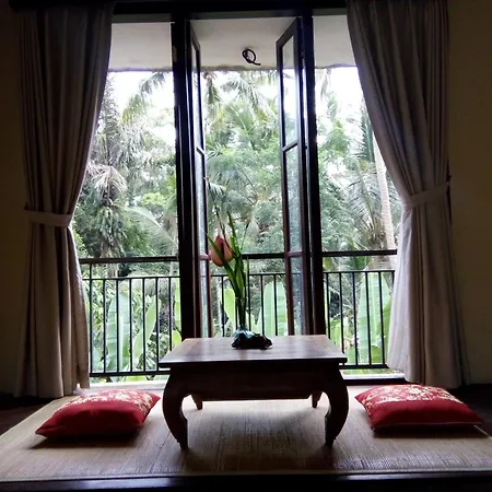 Manada Guesthouae Bed and Breakfast
